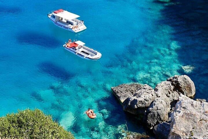 Zakynthos Blue Caves and Navagio bay
