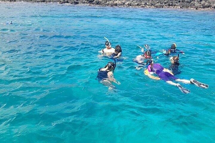 Kicker Rock Snorkeling Tour from San Cristóbal