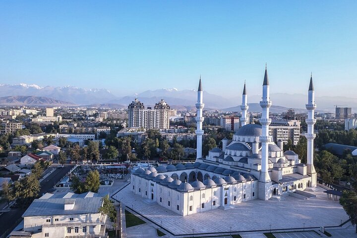 4 Hours Private Bishkek Food Tasting Tour
