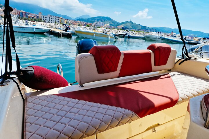 Private 40hp Boat Tour of the Amalfi Coast and Positano