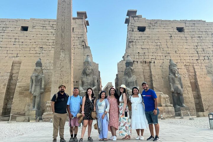 4 Days Nile Cruise from Aswan to Luxor including Abu Simbel and Hot Air Balloon