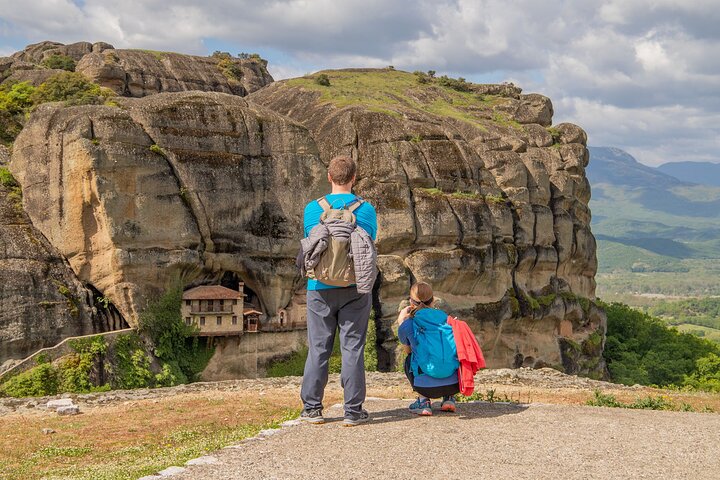 Meteora Small Group Hiking tour with Transfer and Monastery Visit