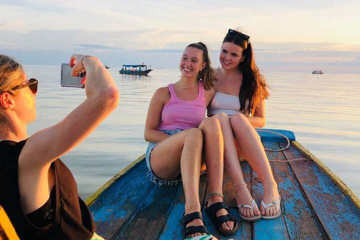 Kompong Phluk Floating Village Half-Day Tour ( Morning / Sunset )
