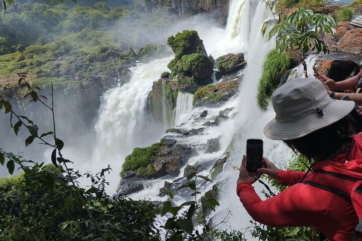 Best Private Tour Iguassu Falls Brazil, Argentina in 1 day