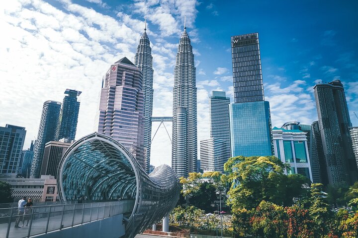 Kuala Lumpur International Airport Transit Tour