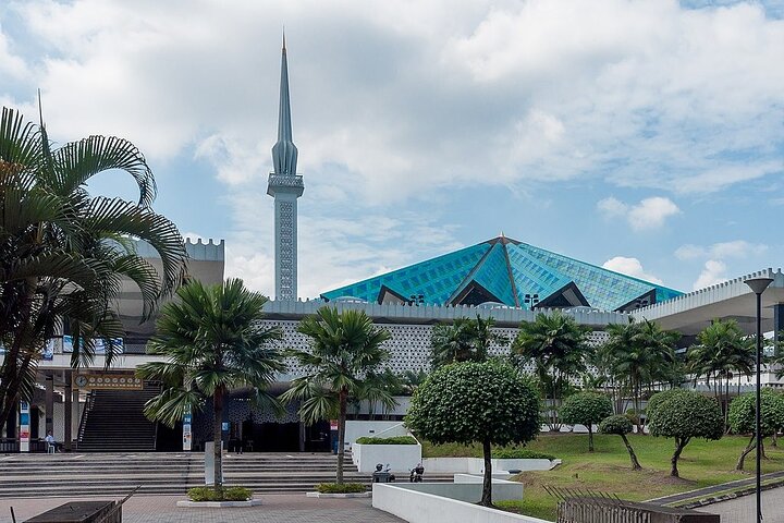 Kuala Lumpur Airport Transit Tour (4 hours)