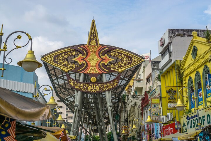 Kuala Lumpur International Airport Transit Tour