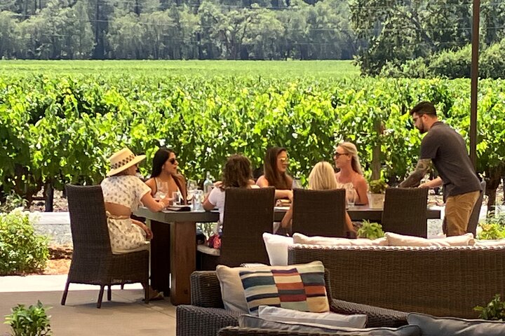 Best Private Wine Tour of Napa and Sonoma: Up to 8 People