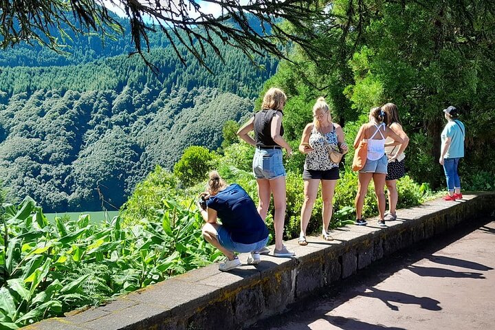 Essential San Miguel: 2 Day-Tour of Natural Wonders & Top Spots