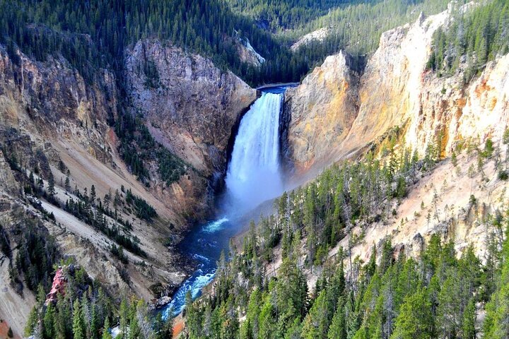 Yellowstone National Park Self-Guided Driving Audio Tour