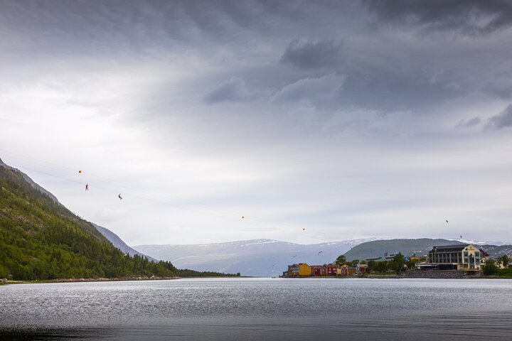 Zipline Experience in Mosjøen
