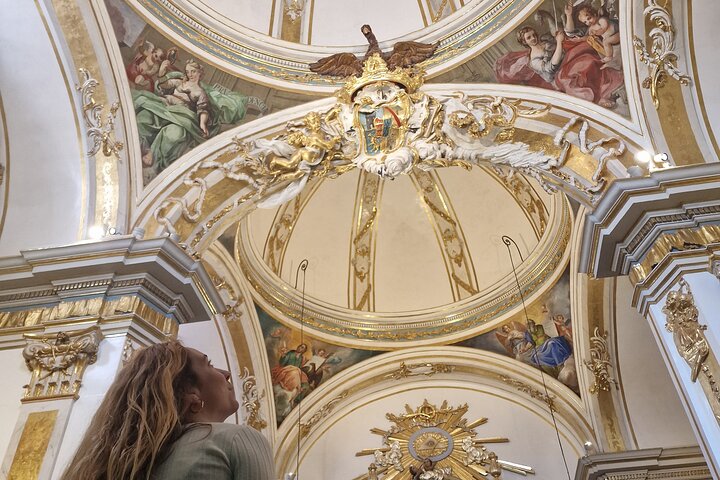 Valencia: Cathedral, St. Nicholas & Silk Exchange Tour + Tickets