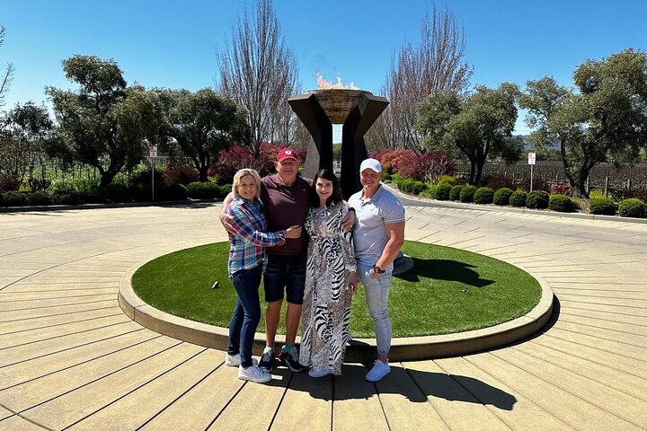 Best Private Wine Tour of Napa and Sonoma: Up to 8 People