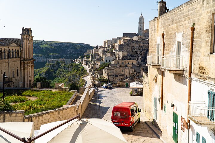Matera Official Open Bus Tour with entrance to Casa Grotta