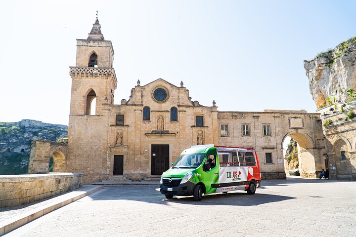 Matera Official Open Bus Tour with entrance to Casa Grotta