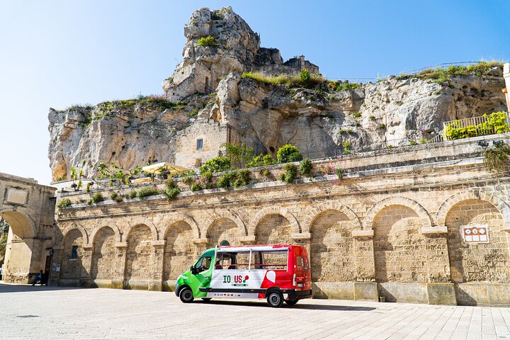 Matera Official Open Bus Tour with entrance to Casa Grotta