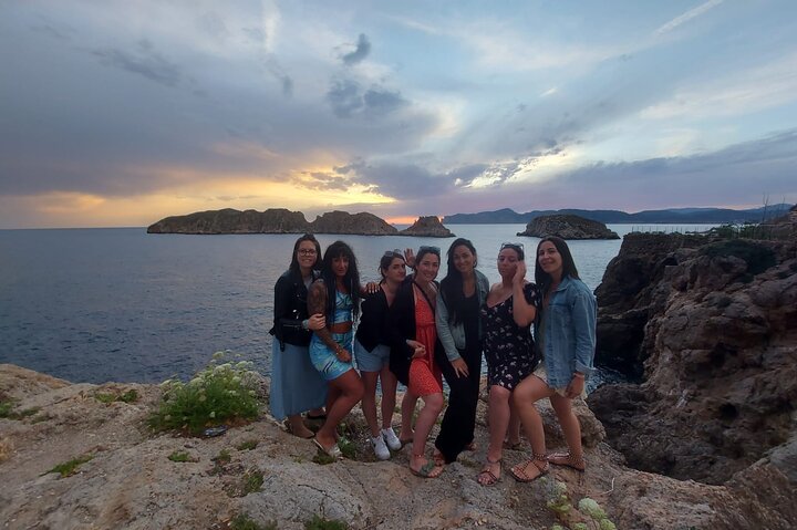 Mallorca Full-Day Tour Valldemossa Deià and Sóller Experience