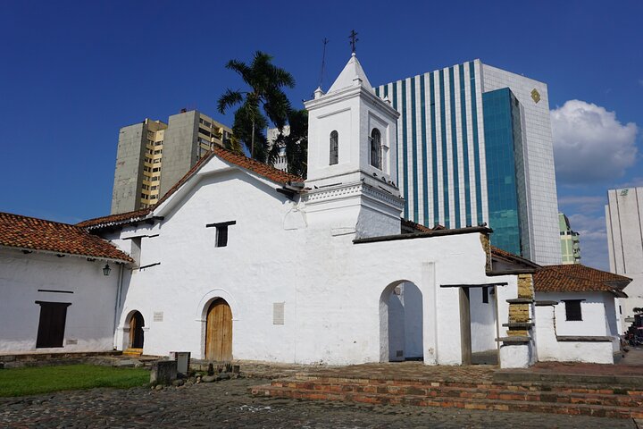 Shared Tour of the Historical and Cultural Center of Cali