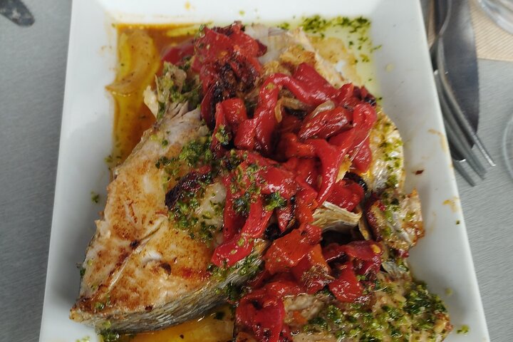 Bayonne Food Tour: Journey Through Flavors (with food and drinks)