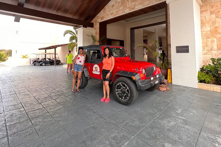 Half Day Private Tour in St. Lucia Jeep Wrangler