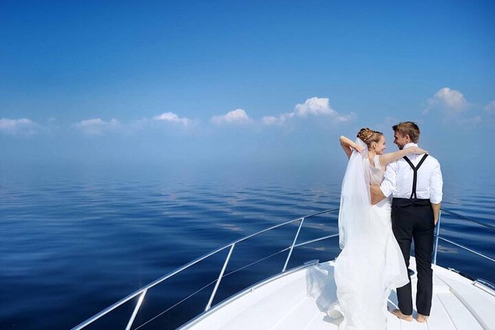 3 North Islands Catamaran Cruise with Lunch & Drinks on island.