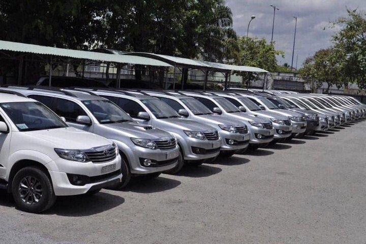 (TOP) Private car: Hanoi/Noi Bai Airport (HAN) from/to Ha Long