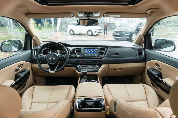 (TOP) Private car: Hanoi/Noi Bai Airport (HAN) from/to SaPa