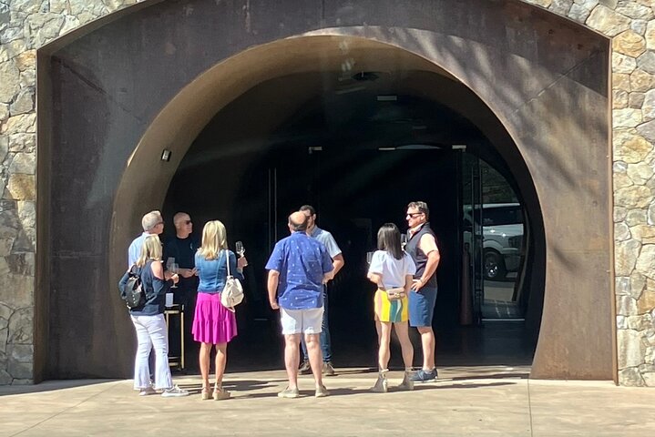 Best Private Wine Tour of Napa and Sonoma: Up to 8 People