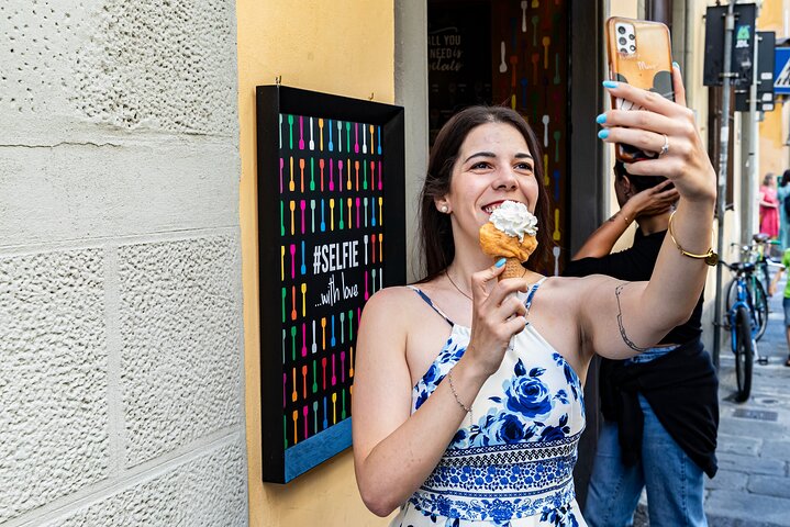 Winner 2026 Florence Sunset Food & Wine Tour by Eating Europe