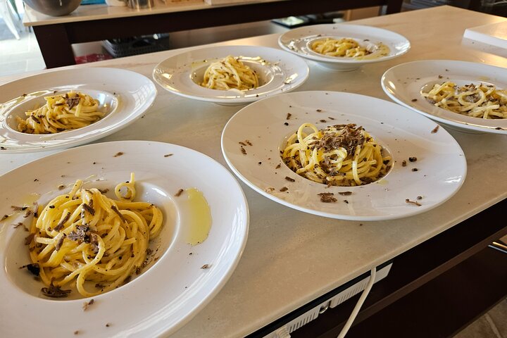 Chianti -Fresh Pasta Making Class and Sauces with Lunch or Dinner