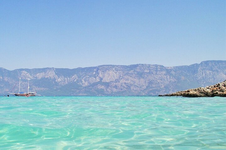 Marmaris Cleopatra Island & Gökova Bays Boat Tour with Lunch