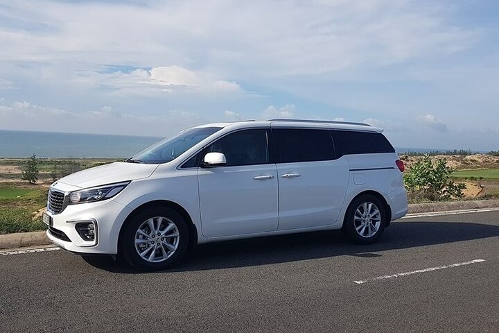 (TOP) Private car: Hanoi/Noi Bai Airport (HAN) from/to Ha Long