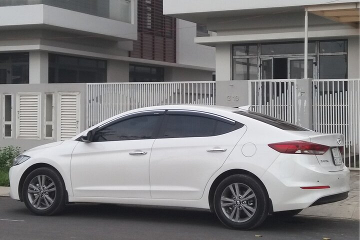 (TOP) Private car: Hanoi/Noi Bai Airport (HAN) from/to Ha Long