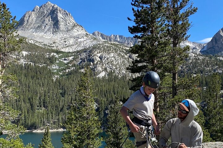 Mammoth Lakes Beginner Climbing Class