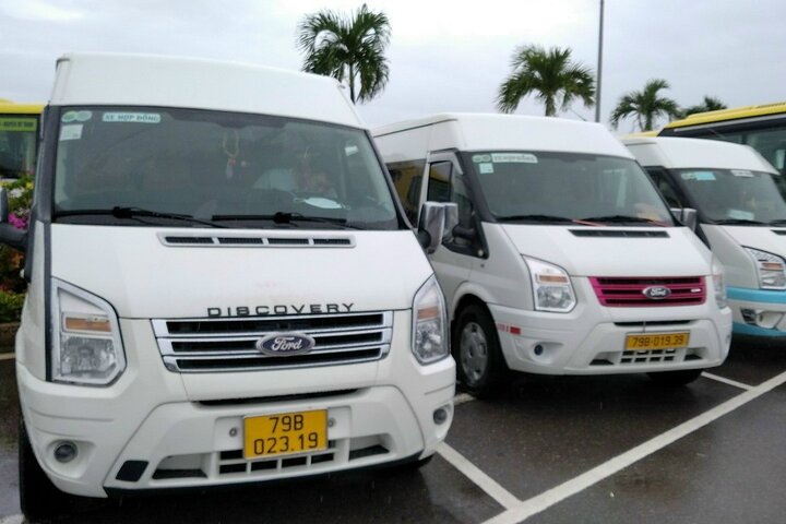(TOP) Private car: Hanoi/Noi Bai Airport (HAN) from/to SaPa