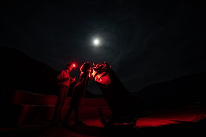 Dinner on the Mountain in the Style Migrants