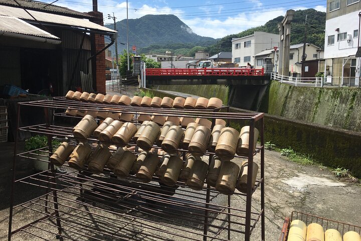 Become a Local! A Walking Tour of Arts, Crafts & Onsen Culture