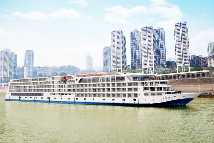5D4N Yangtze River Cruise: Yichang to Chongqing by Century Cruise