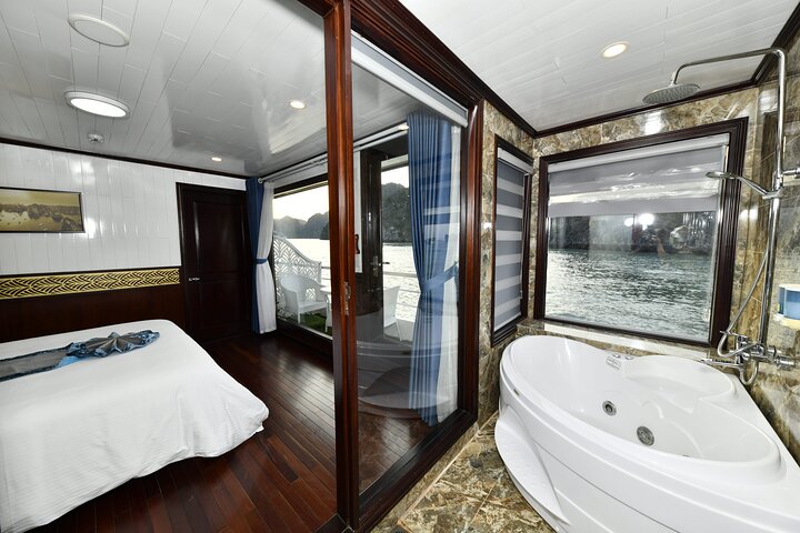 Sapphire Cruise Luxury Halong Bay Cruise Seaview Balcony Cabin