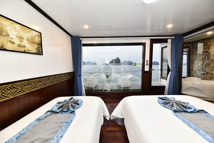 Sapphire Cruise Luxury Halong Bay Cruise Seaview Balcony Cabin