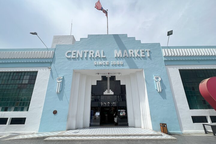 From Singapore: Private Kuala Lumpur / Malacca tour + SKY DINING