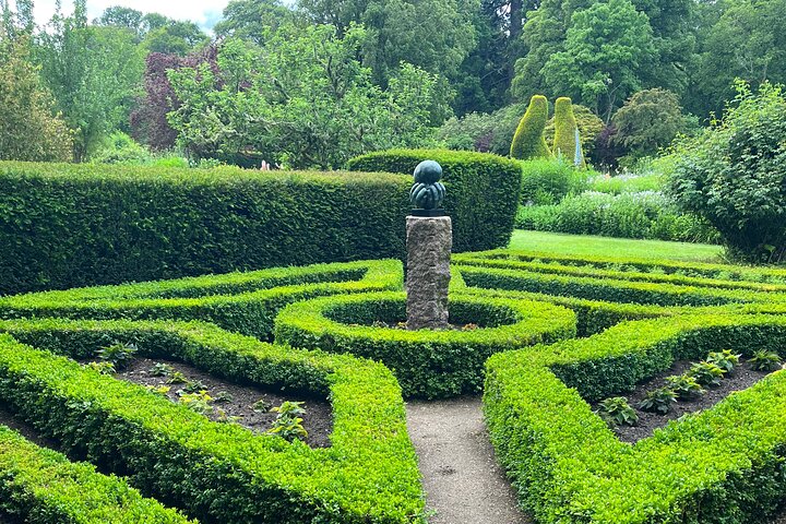 Invergordon Private Tour: Fort George, Cawdor Castle & Loch Ness