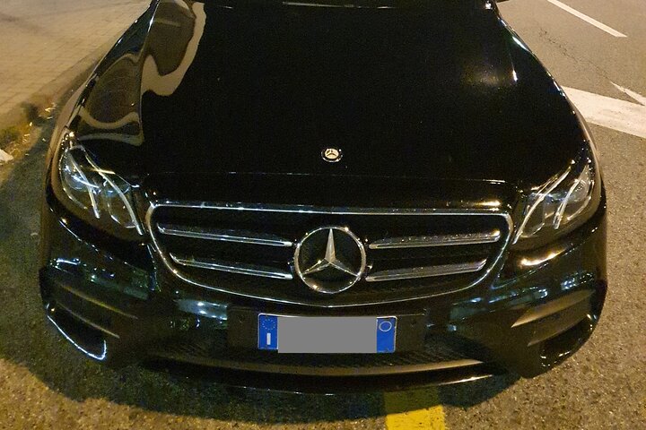 Karlovy Vary to Prague Airport (PRG) - Departure Private Transfer
