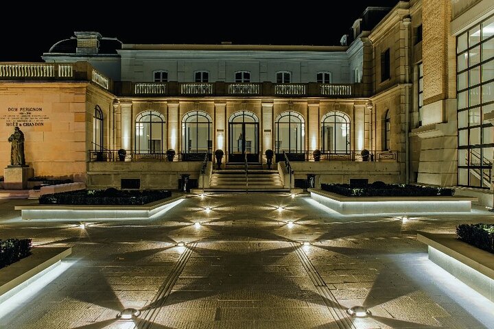 Private Champagne Tour Veuve Clicquot, Moet & Chandon from Reims