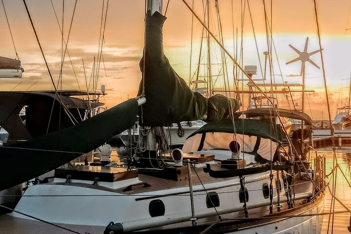 Sunset in the bay of Santa Marta in a sailboat