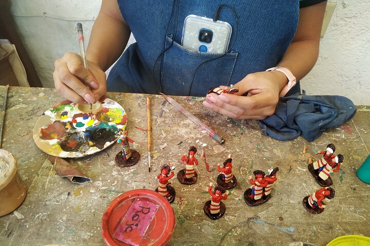 Private Art Pottery Tour: Tlaquepaque, Tonalá, and Clay Workshop