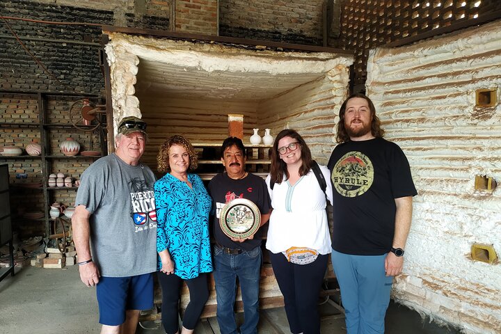 Private Art Pottery Tour: Tlaquepaque, Tonalá, and Clay Workshop