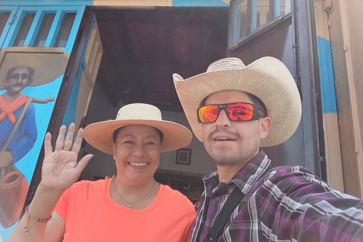 Private Art Pottery Tour: Tlaquepaque, Tonalá, and Clay Workshop