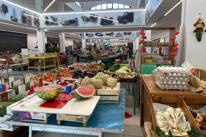 Food and wine tour of Pescara Vecchia on foot