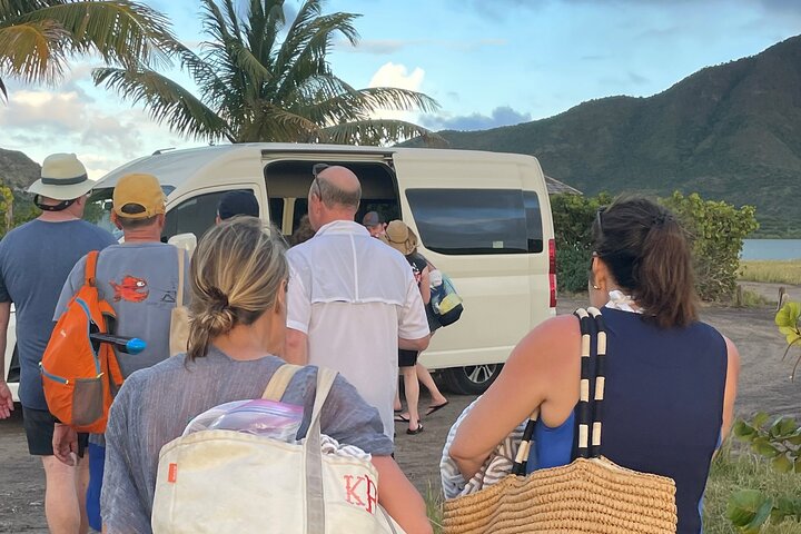 St Kitts & Nevis Airport Roundtrip Transfers